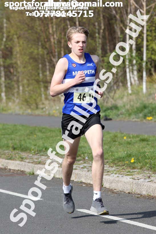 Senior mens 2019 Elswick Harirers Good Friday Road Relay, Newburn, Newcastle. Photo:  David T. Hewitson/Sports for All Pics